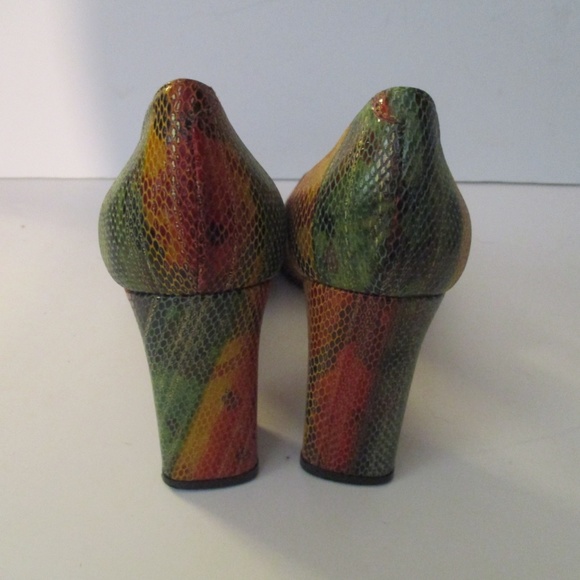 Squared Toe 'Rainbow' Snake Patent Print Pumps - Picture 5 of 6